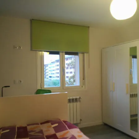 Apartamento Turistico Marcelo Celayeta At Cerca Del Centro Pamplona Exterior photo